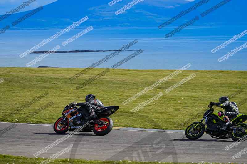 anglesey no limits trackday;anglesey photographs;anglesey trackday photographs;enduro digital images;event digital images;eventdigitalimages;no limits trackdays;peter wileman photography;racing digital images;trac mon;trackday digital images;trackday photos;ty croes